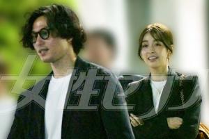 九游娱乐-郎才女貌！南野拓实被拍到与演员女友约会，两人2020年开始交往